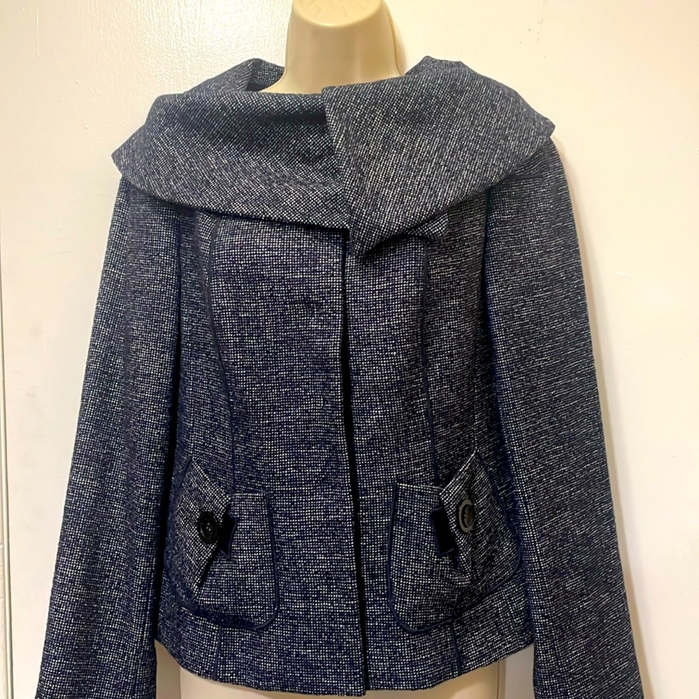 Magaschoni Collection Jacket, Size 6. Navy and White